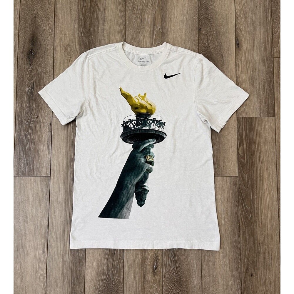 Nike New York Liberty Statue Of Liberty White Short Sleeve Tee Mens Sz Small